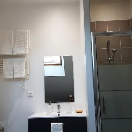 Stableyard * Lamorlaye