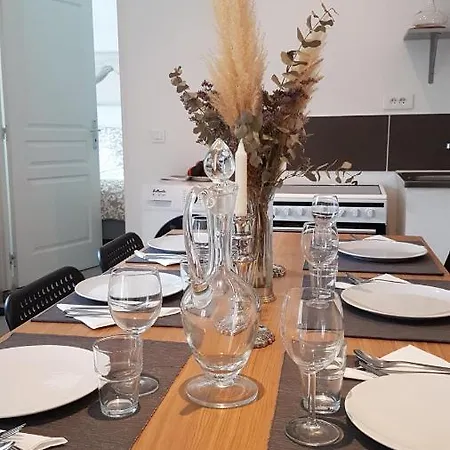 Stableyard Appartement Lamorlaye